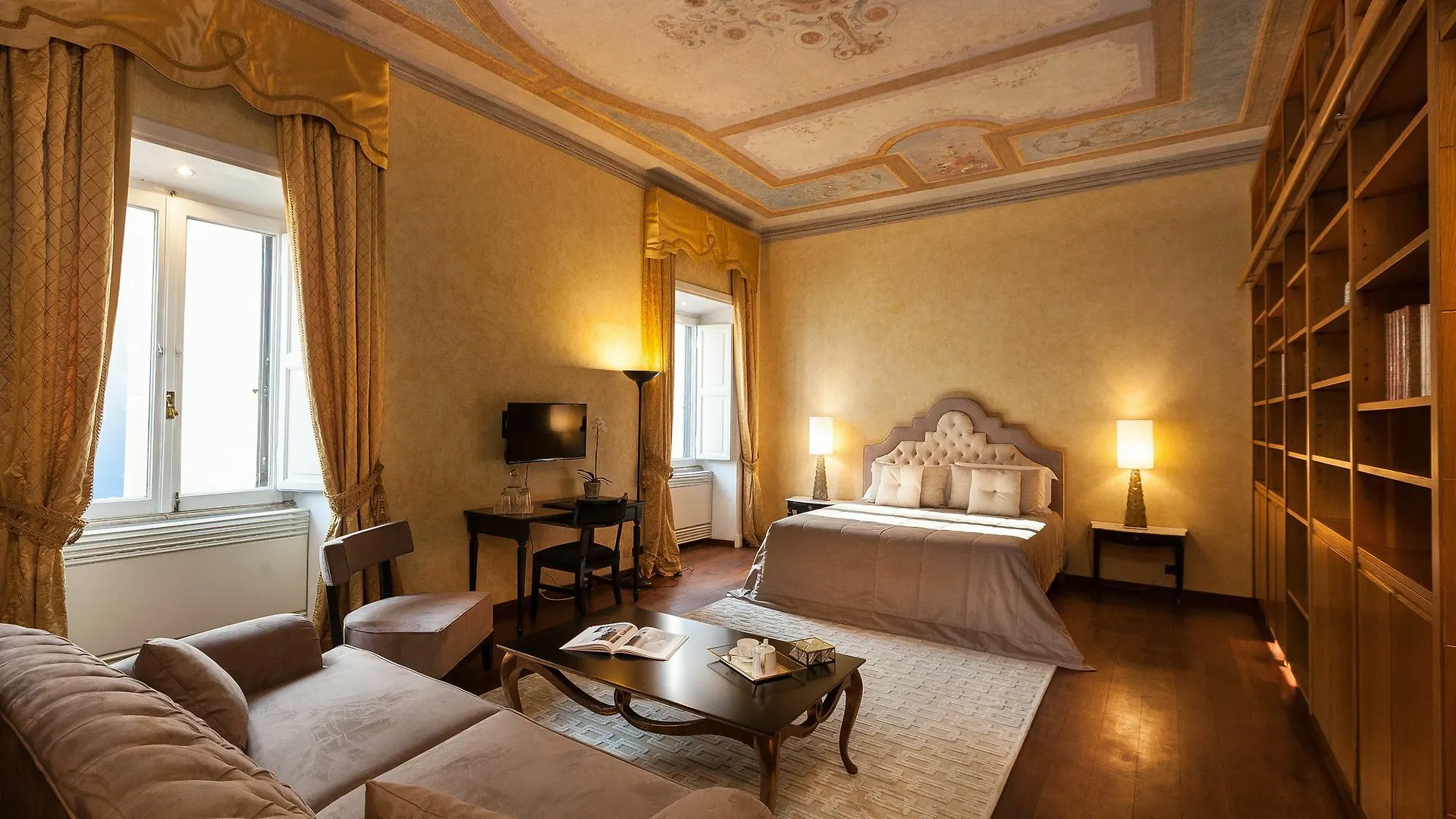 Prestigious Apartment Piazza Navona Rome Italy