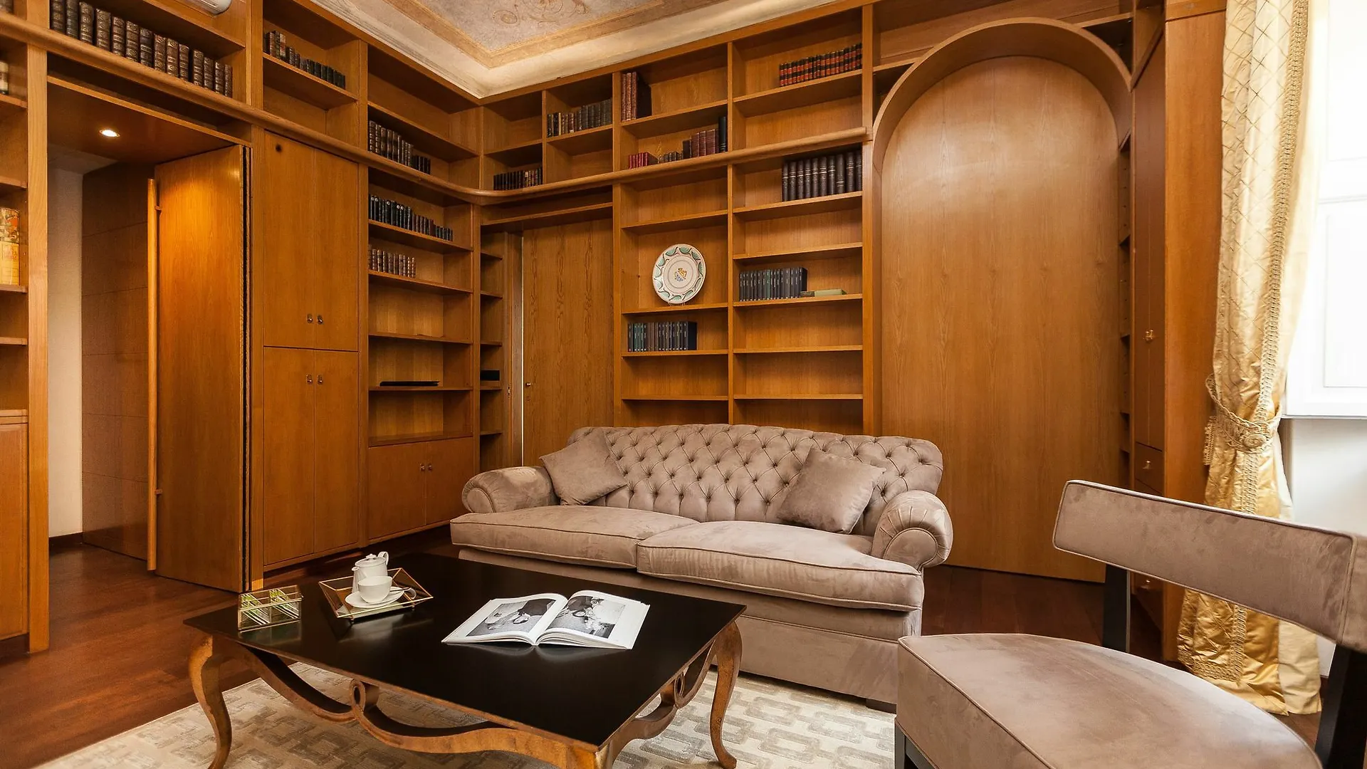 Prestigious Apartment Piazza Navona Rome 0*,