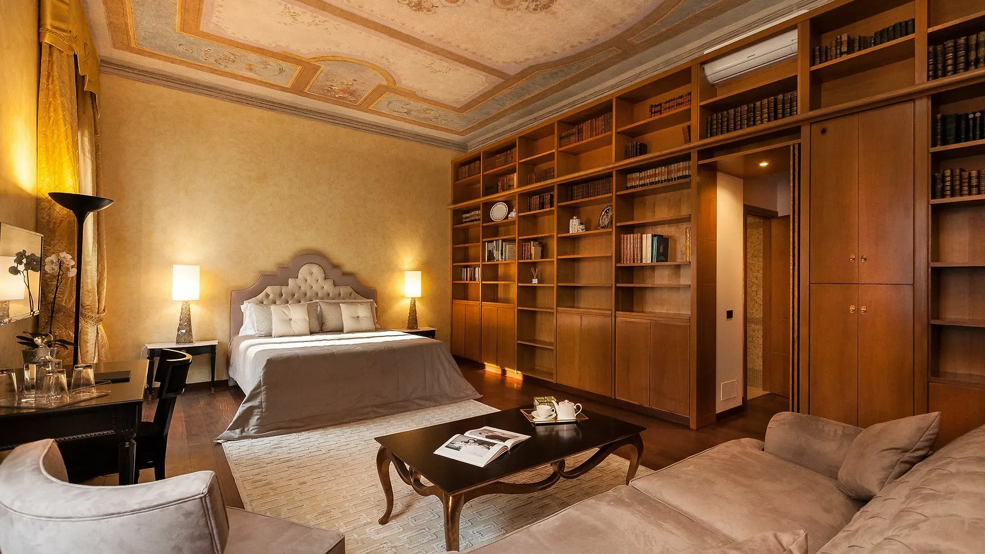 Prestigious Apartment Piazza Navona Rome Italy